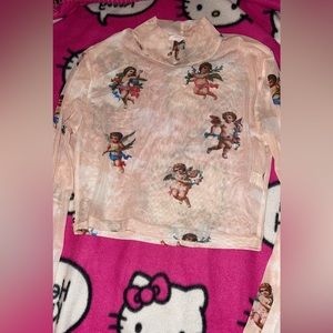 Medium size long sleeve top